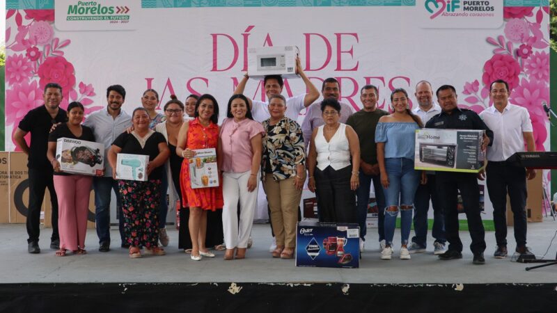 Celebra Blanca Merari a mamás trabajadoras del Ayuntamiento